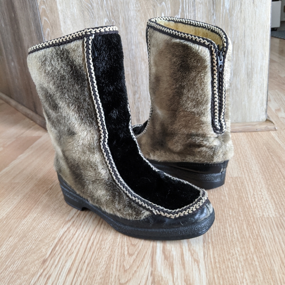 Vintage nordic winter boots